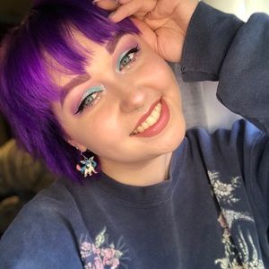 Meet your Posher, Annie